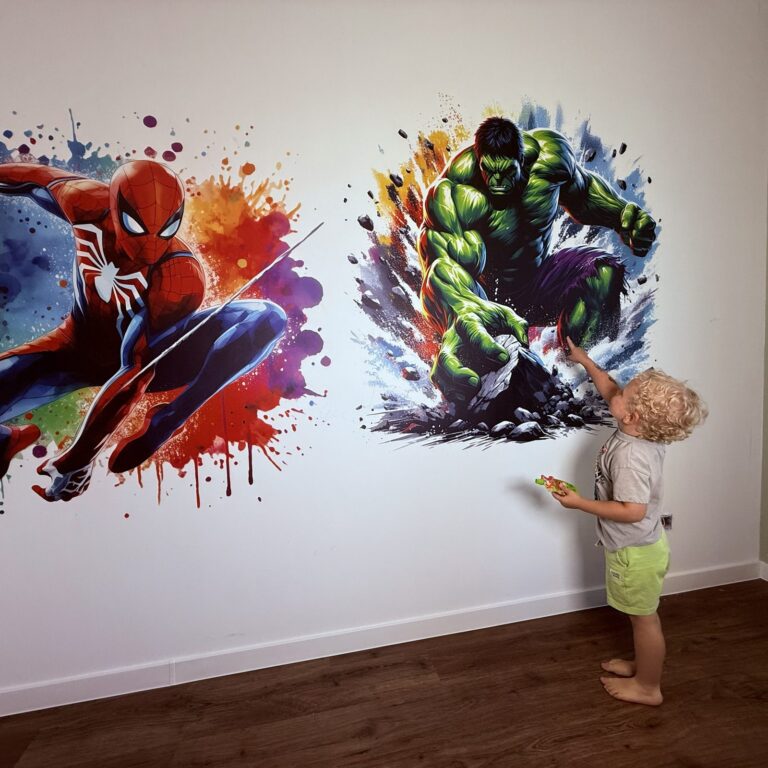 Druk na ścianie w pokoju dziecięcym – Spider-Man i Hulk